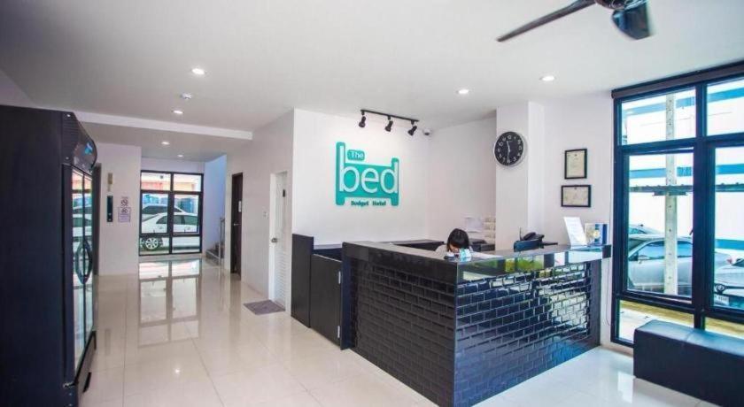 The Bed Hotel Пхитсанулок Экстерьер фото